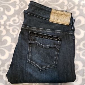 Guess, 29, low-rise, boot cut, dark blue jeans, like new! On trend!! Boho chic!